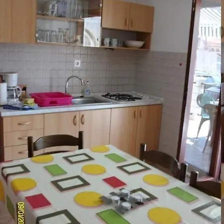 Ferienwohnung * 트로기르